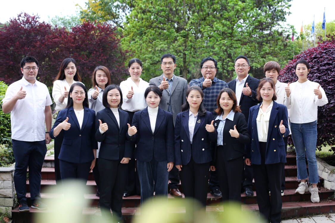 黄大年式团队.jpg 黄大年式团队.jpg